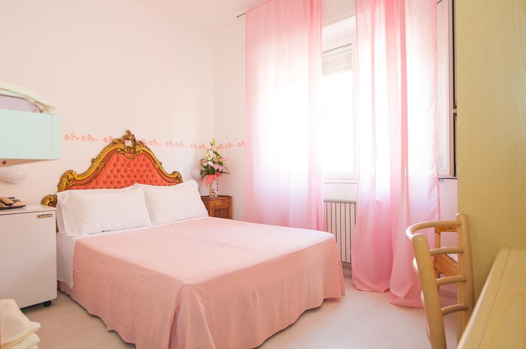 Hotel Giongo Spotorno Zewnętrze zdjęcie